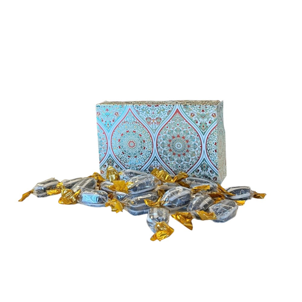 250g Rectangular Patterend Box of Everton Mints