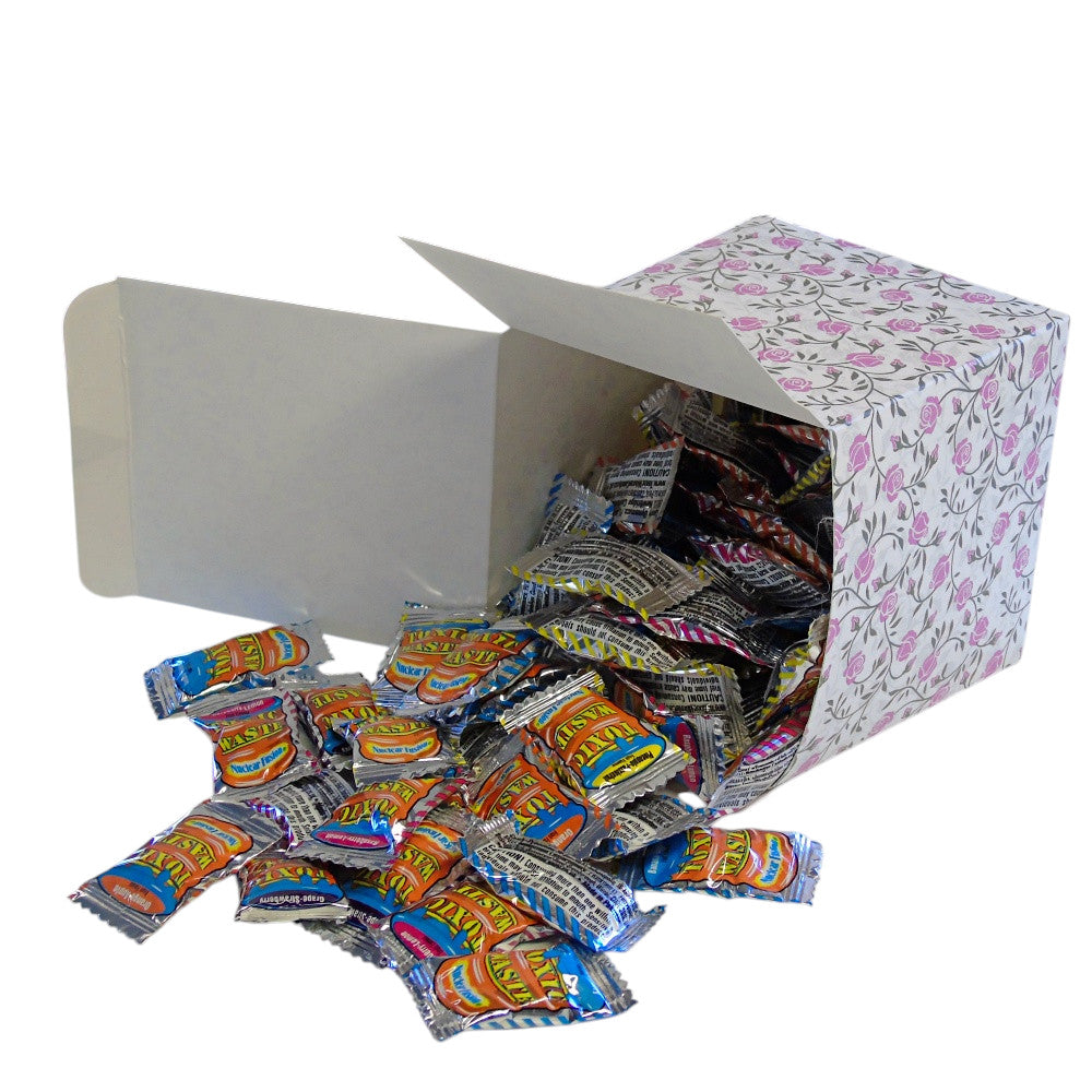 300g Square Flower Pattern Box of Toxic Waste Nuclear Fusion Super Sour Sweets